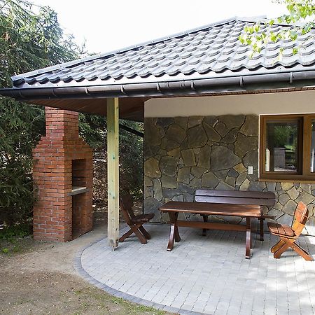 "Miedzy Gruszka A Sanem" Apartment เลสโก ภายนอก รูปภาพ